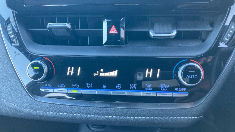 Toyota Corolla 1.8 VVT-i Hybrid Icon Tech 5dr CVT Hybrid Hatchback